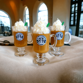 Cafe themed scented soy wax candle (Scent: Vanilla Latte)